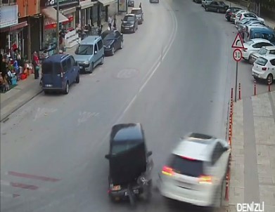 Denizli'de Yaşanan Trafik Kazaları Kamerada
