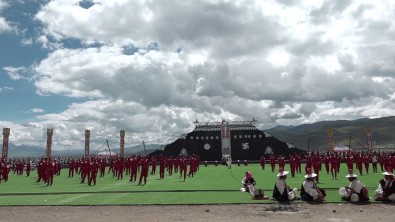 Dragjiren At Yarışı Festivali Tibet'te Başladı
