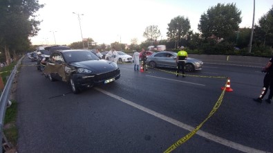 Dur İhtarına Uymayan Lüks Otomobile Polis Ateş Açtı Açıklaması 1 Yaralı