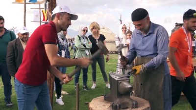 'Erzurum Türk Oyunları Festivali' Başladı