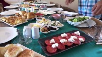 KÖY YUMURTASI - Köyün Girişimci Kadınlarına Kahvaltı Sunum Kursu