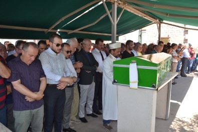 Noter Mustafa Salihoğlu Son Yolculuğuna Uğurlandı