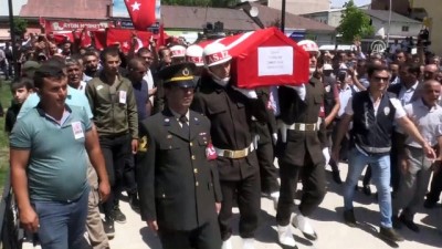 Şehit Asker Son Yolculuğuna Uğurlandı