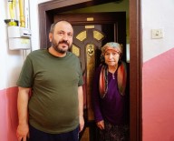 KALP HASTASI - Kastamonu'da İki Gündür Apartmandan Gelen Gizemli Ses, Mahalleliyi Tedirgin Ediyor