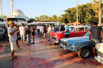 KLASİK ARABA - Bodrum'da Klasik Otomobillere Büyük İlgi
