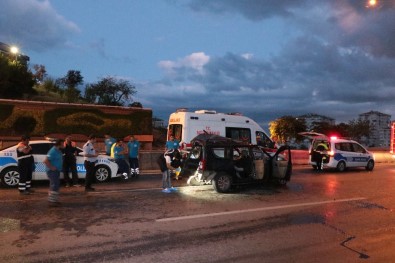 İstanbul'da Feci Kaza Açıklaması 1 Ölü, 2 Yaralı