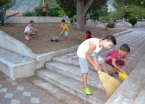 ŞAIR EŞREF - Kırkağaçlı Çocuklar Tarihine Sahip Çıktı