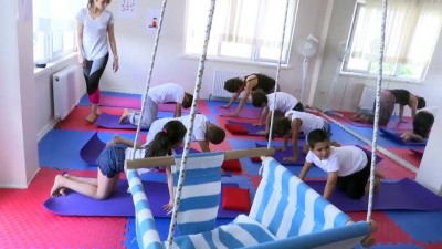 Özel Çocuklara Yoga İle Terapi
