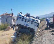 Saman Yüklü Kamyon Devrildi Açıklaması 1 Yaralı