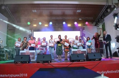 Türkiye Festivali, Moskova'da Gönülleri Fethetti