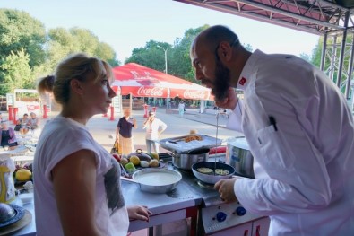 Uşak'ın Yetenekli Aşçıları, Rusya'da İlgi Odağı Oldu
