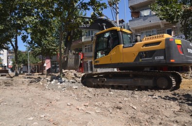 Sağlık Mahallesi'ndeki Yol Çalışmaları