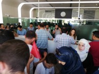 DÖVİZ BÜROSU - Suriyeliler De Döviz Bürolarına Akın Etti