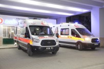 KADIN TERÖRİST - Tunceli'de Çatışma Açıklaması 2 Asker Yaralı, 2 Terörist Öldürüldü