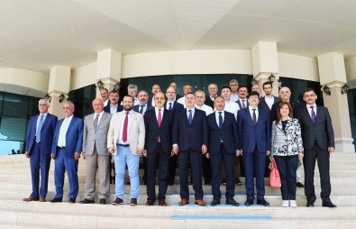 12 Üniversite Rektörü, ABD Ve Trump'ı Kınadı