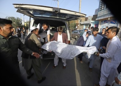 Afganistan'da Bir Okula Düzenlenen Bombalı Saldırıda Ölü Sayısı 48'E Yükseldi