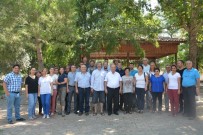 NURETTIN ÖZTÜRK - Başkna Özakcan, Tarih Kokan Kahvaltıya Katıldı