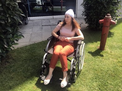 (Özel) Fulya'da Motosikletin Çarpması Sonucu Kafatası Kırılan Hemşire Konuştu