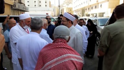 Diyanet İşleri Başkanı Erbaş Mekke'de Hastaları Ziyaret Etti