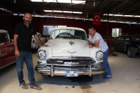 KLASİK OTOMOBİL - Eski Otomobiller Onların Elinde Hayat Buluyor