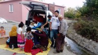 TÜRK LIRASı - Sendika Çalışanlarından 200 Aileye Giyim Yardımı