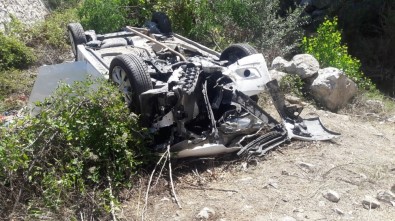 Amasya'da Otomobil Şarampole Devrildi Açıklaması 3 Ölü, 4 Yaralı