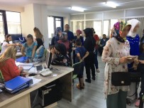 CÜZDAN - Belediyeden Bin 166 Çocuğa Bayram Çeki