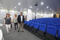 TENİS KULÜBÜ - Bucalılar 120 Kişilik Konferans Salonuna Kavuştu