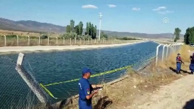 Konya'da Otomobil Sulama Kanalına Devrildi Açıklaması 2 Ölü
