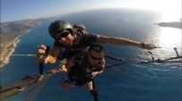 TELEFERIK - Yamaç Paraşütüyle Atlayan Tatilcilerin Zor Anları
