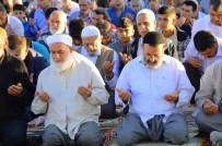 BAYRAM NAMAZI - Yeşilyurt Belediyesi Kurban Bayramı İçin Tedbirler Aldı