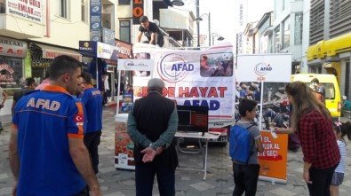 Ağrı AFAD Marmara Depremini Unutmadı