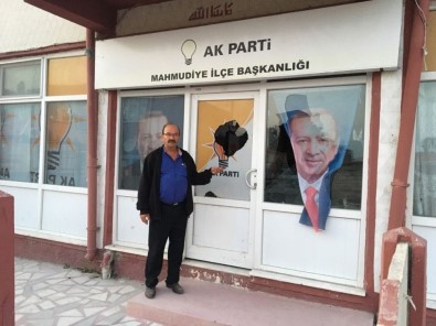 AK Parti Binasına Çirkin Saldırı