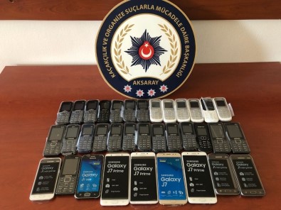 Aksaray'da 35 Adet Kaçak Cep Telefonu Ele Geçirildi