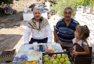 Rektör Budak'tan, Çoban Dostuna Ve Ailesine Bayram Ziyareti