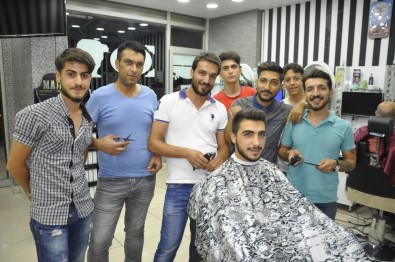 Diyarbakır'da Kuaförlerin Bayram Mesaisi Yoğun Geçiyor