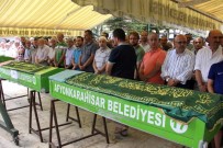 BURHANETTIN ÇOBAN - Talihsiz Anne Ve Kızı Toprağa Verildi