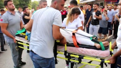 Adana'da Otomobille Motosiklet Çarpıştı Açıklaması 2 Yaralı