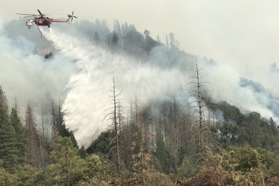 Kaliforniya'da Yangınlar Söndürülemiyor