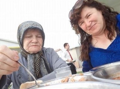 'Annem 3 Gündür Ölmüş Ben Üzerinde Yatıyormuşum' Diyen Kadın Tutuklandı