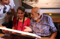 TOPKAPI SARAYI - Az Gören Çocuklar, Ara Güler İle Bir Araya Geldi