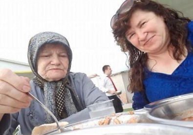 Çekyatın İçinde Cesedi Bulanan Kadını Kızı Tutuklandı