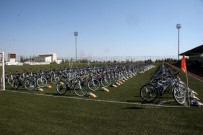 HILMI DÜLGER - Kilis'te Çocuklar Bayrama Bisiklet Sevinciyle Giriyor