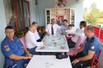 RUHI YAYLACı - Şehit Ailesine Bayram Ziyareti