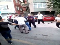 HALK OTOBÜSÜ - Şoförlerin Falçata Ve Kemerli Kavgası Kamerada