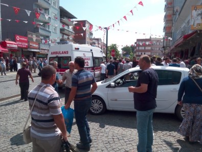 Tekkeköy Meydanında 100 Kişi Birbirine Girdi Açıklaması 10 Yaralı
