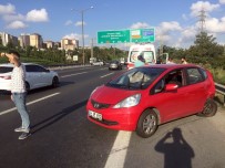 LÜKS OTOMOBİL - Yarış Yapan Lüks Araçlar TEM'de Kazaya Neden Oldu