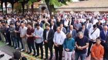 Balkanlar'da Müslümanlar Kurban Bayramı'nı Coşkuyla Karşıladı