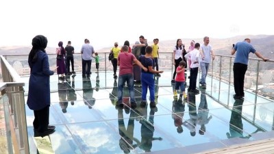 Bayramda Çankırı'daki Cam Seyir Terasına Yoğun İlgi