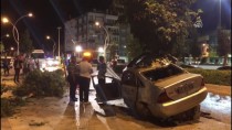 Çorum'da Ağaçlara Çarpan Otomobilin Sürücüsü Öldü